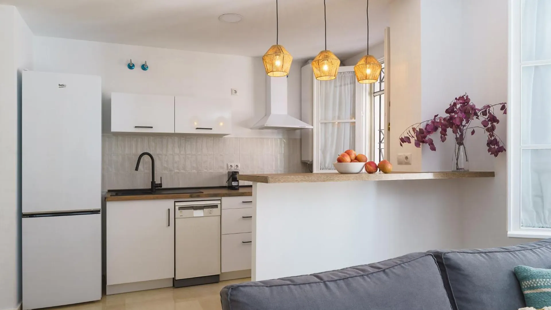 Misterhost Conde De Ibarra 2Hab, Parking Apartment Seville 0*,  Spain